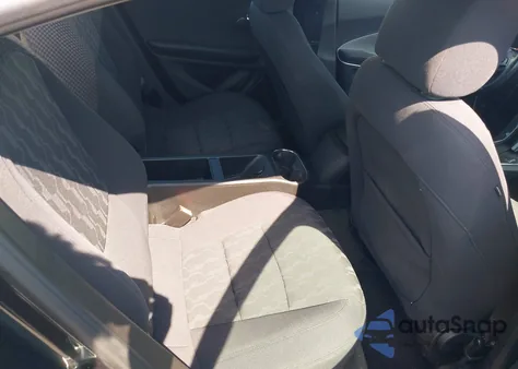 2014 Chevrolet Volt z USA, uszkodzony, nr VIN 1G1RA6E49EU134582